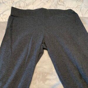 Simply Vera Vera Wang Women's Black Stretch Knit Leggings